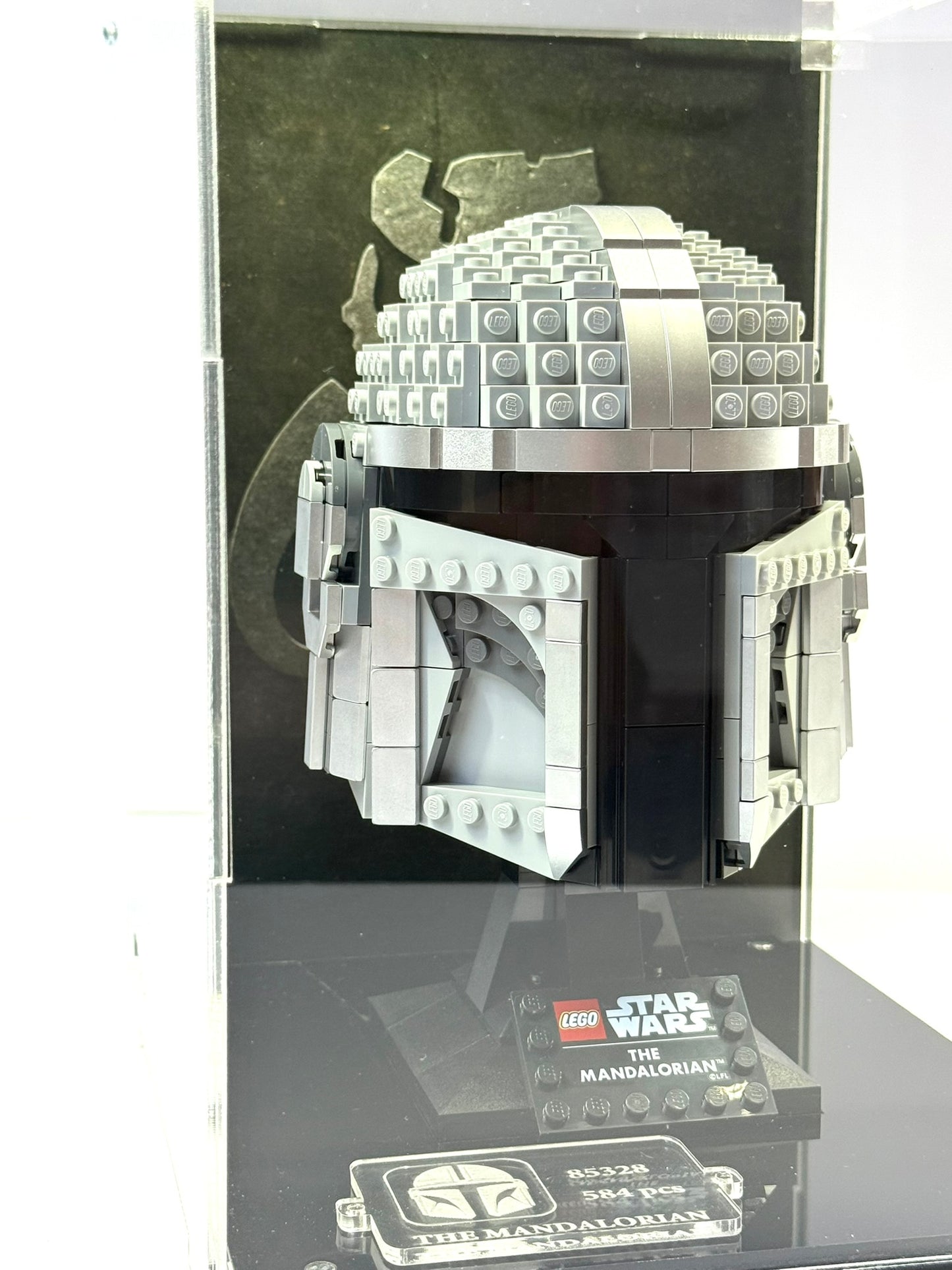 Vitrina para LEGO® Star Wars™ 75328 – Casco del Mandaloriano (The Mandalorian™)