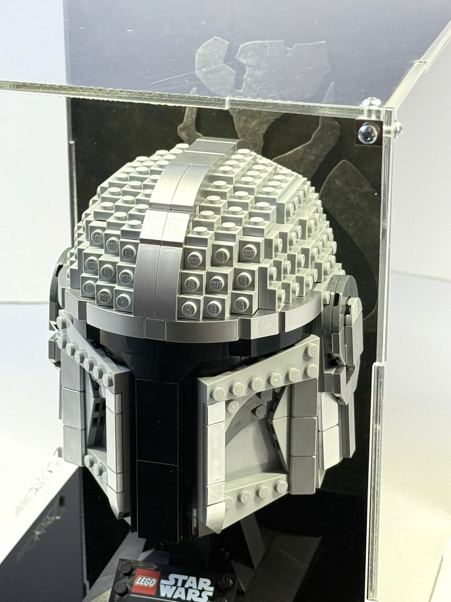 Vitrina para LEGO® Star Wars™ 75328 – Casco del Mandaloriano (The Mandalorian™)