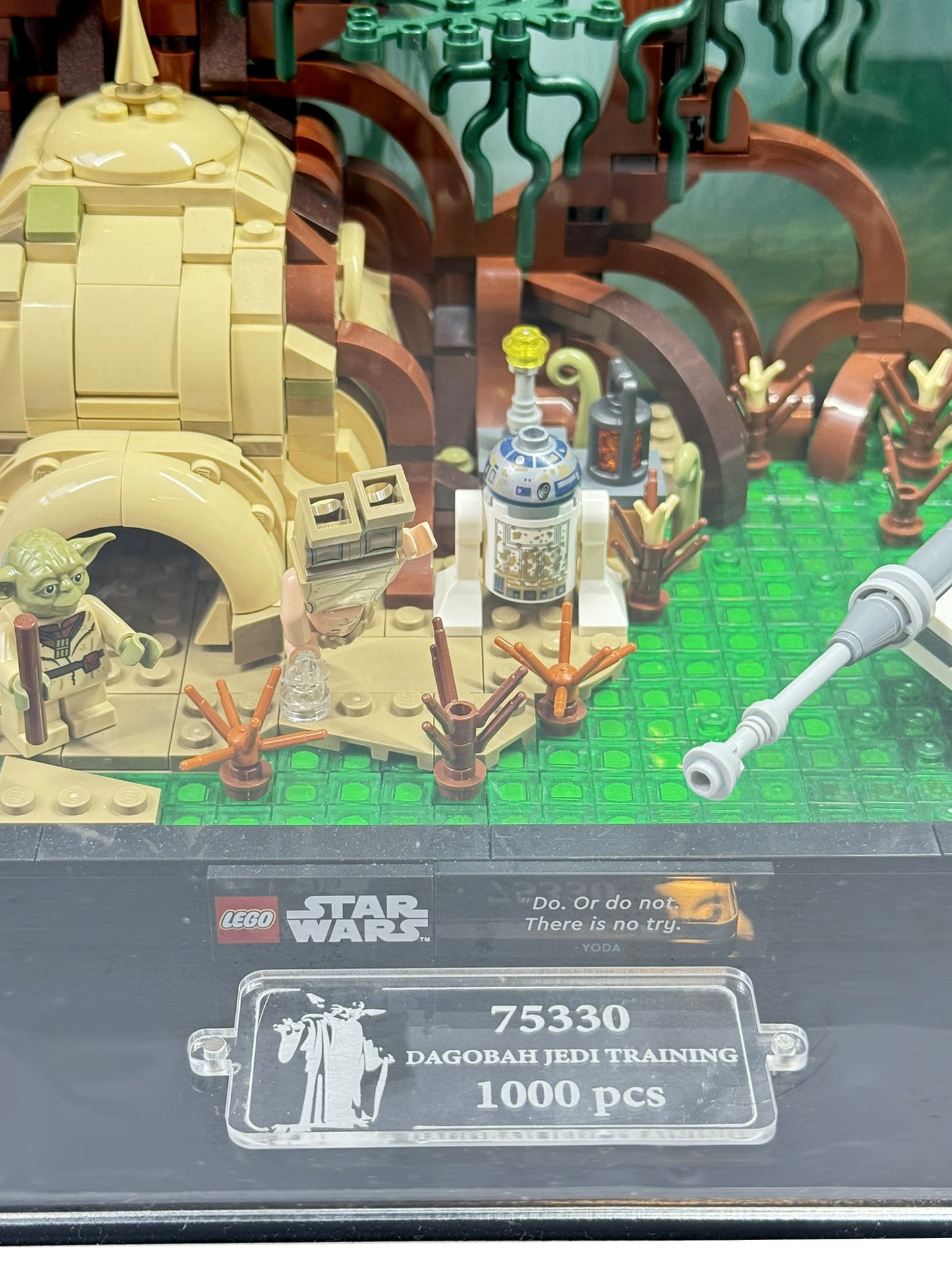Vitrina para LEGO® Star Wars™ 75330 – Diorama: Entrenamiento Jedi™ en Dagobah™